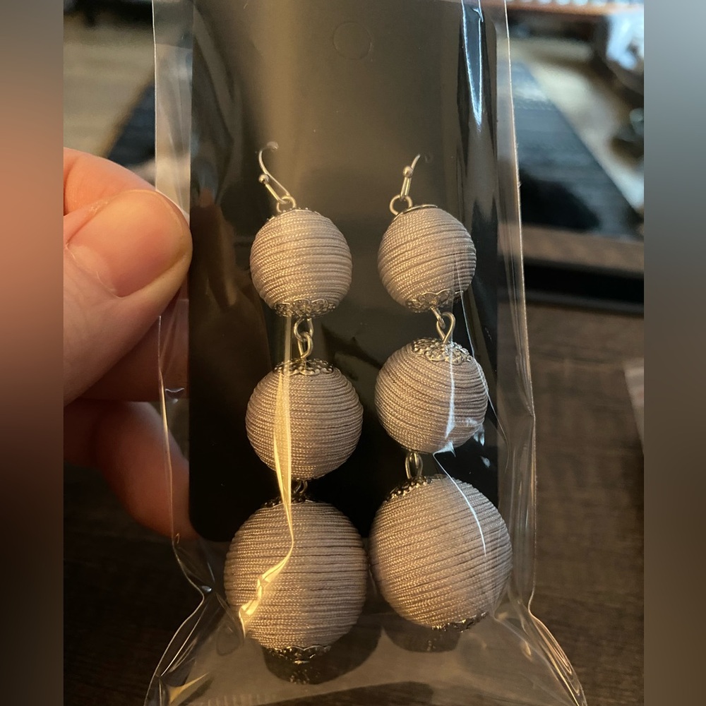 Express Grey/Silver Trio Ball Earrings - Picture 2 of 2